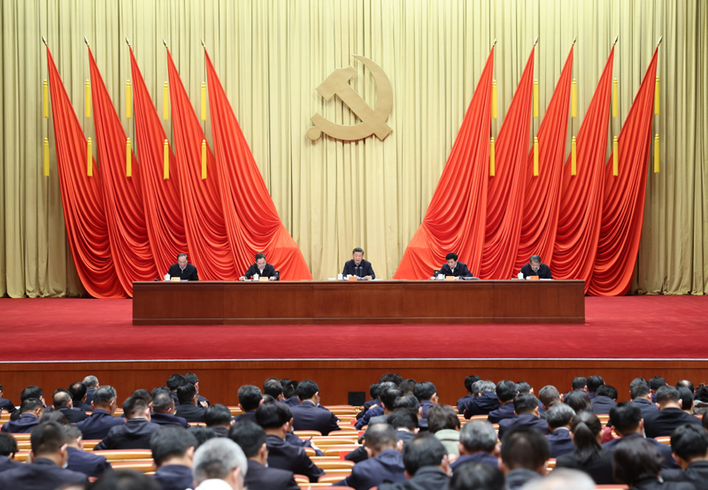 3月1日，2022年春季学期中央党校（国家行政学院）中青年干部培训班在中央党？。中共中央总书记、国家主席、中央军委主席习近平在开班式上宣布重要讲话。 新华社记者 刘彬 摄